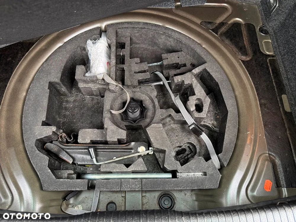 Volkswagen Golf 1.4 Goal - 26