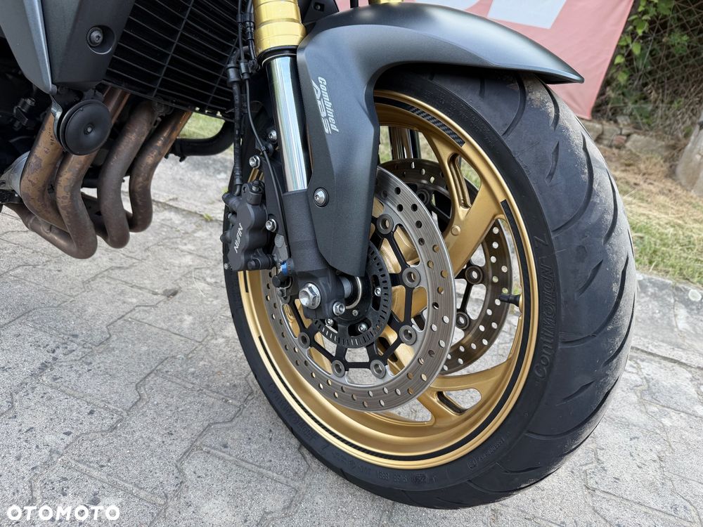 Honda CB - 24