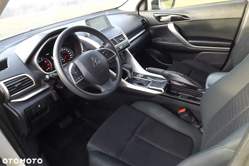 Mitsubishi Eclipse Cross 1.5 T-MIVEC (ClearTec) CVT 4WD Plus - 20