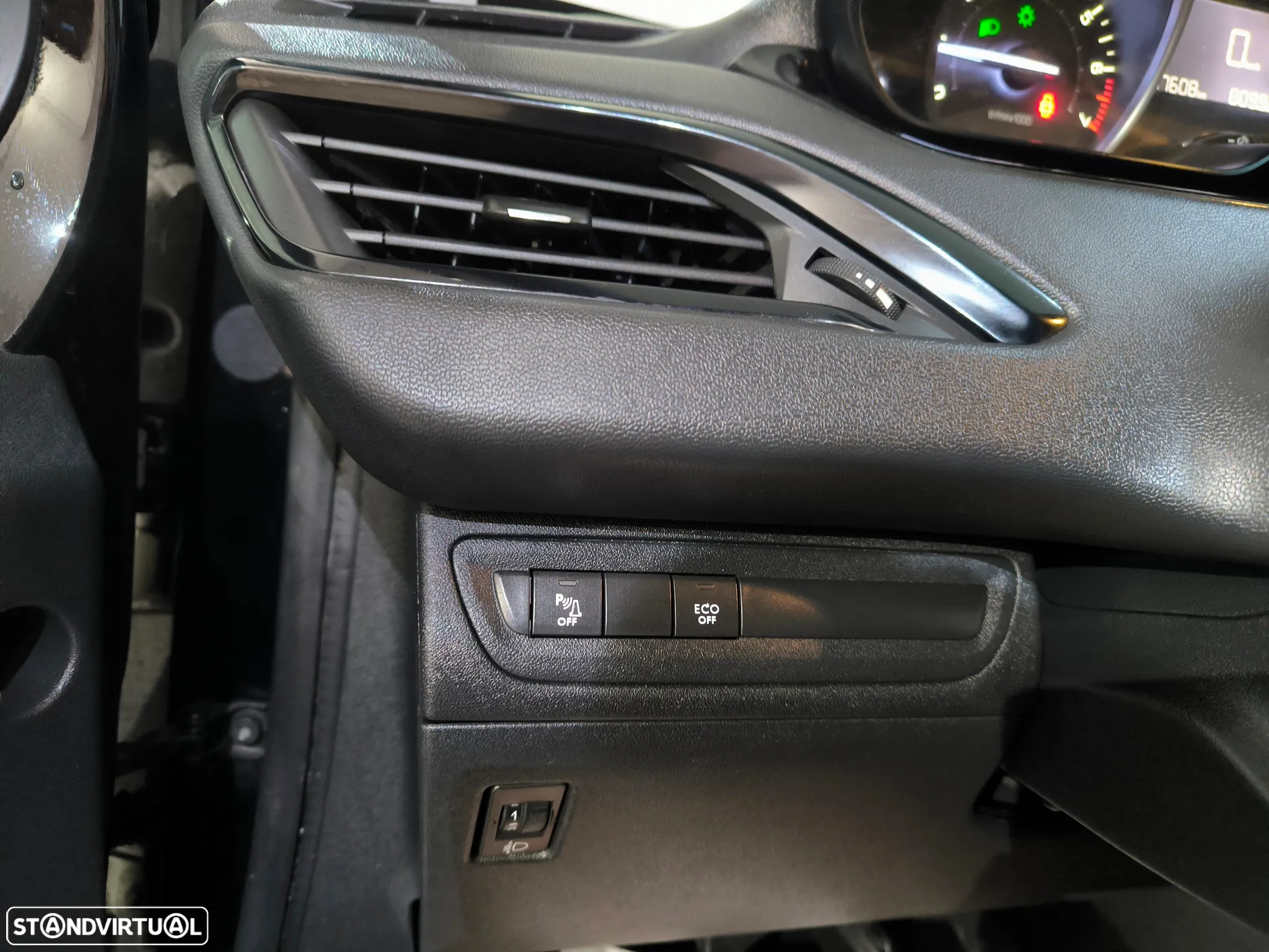Peugeot 208 PureTech 82 Start & Stop Style - 19