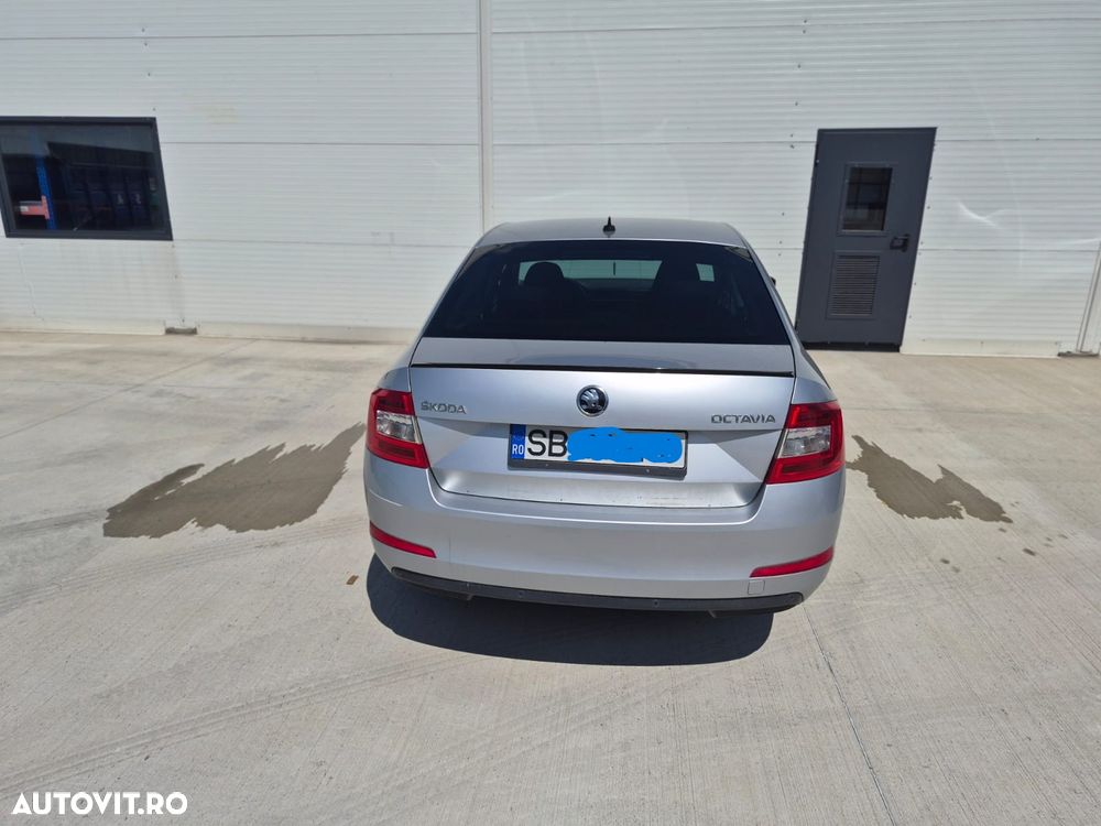 Skoda Octavia - 2
