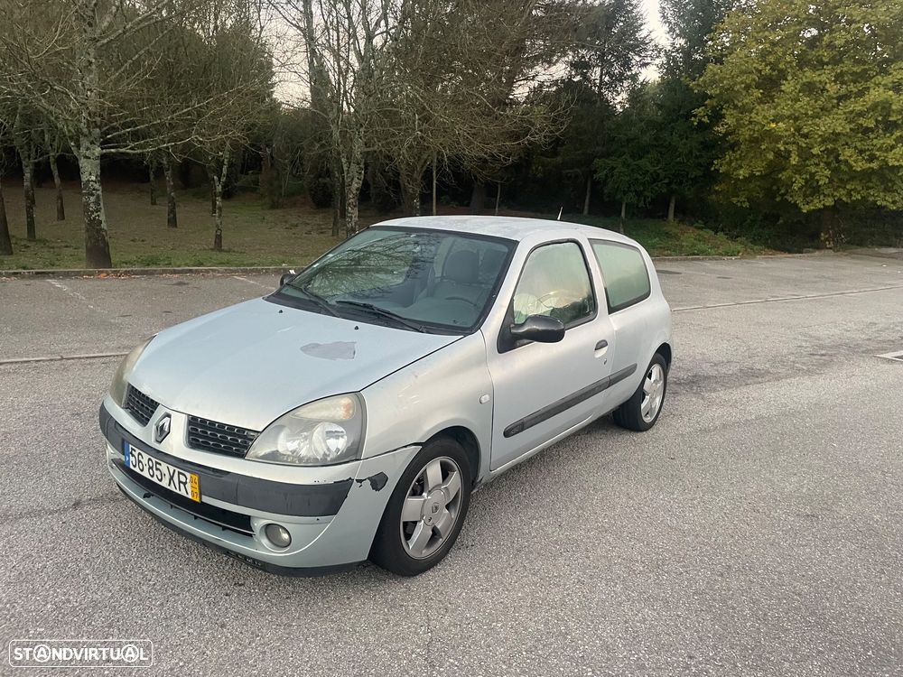 Renault Clio - 6