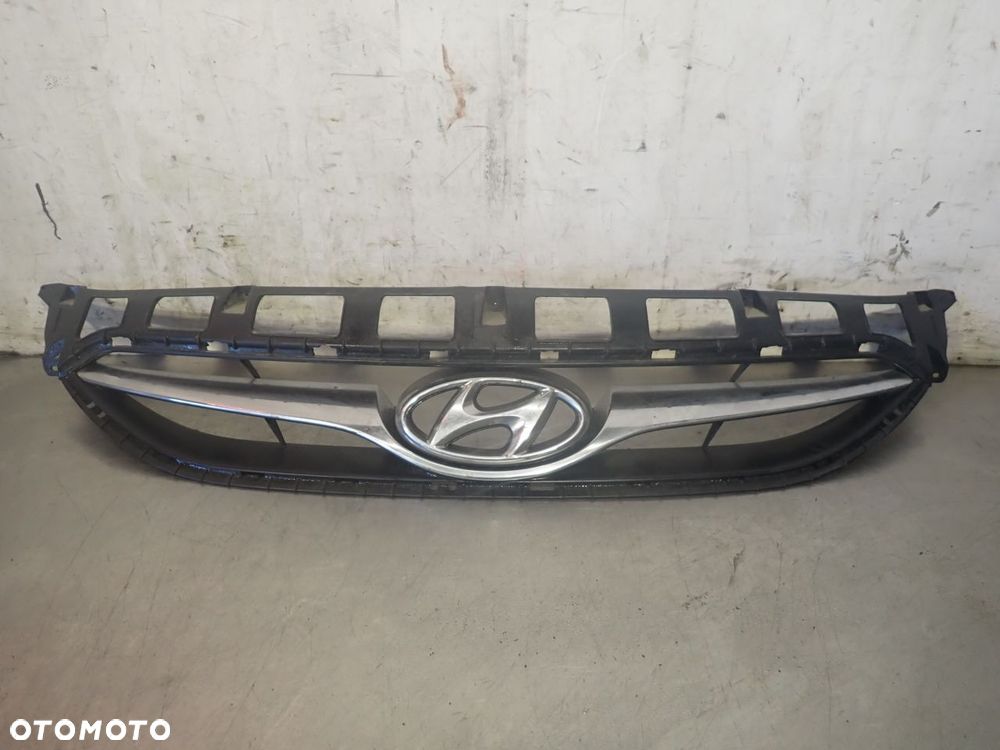GRILL ATRAPA HYUNDAI i40 I CW 1.7 - 2