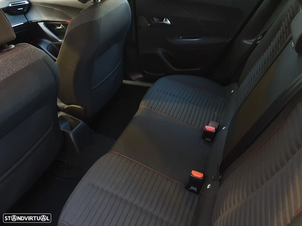 Peugeot 2008 1.2 PureTech Active Pack - 22