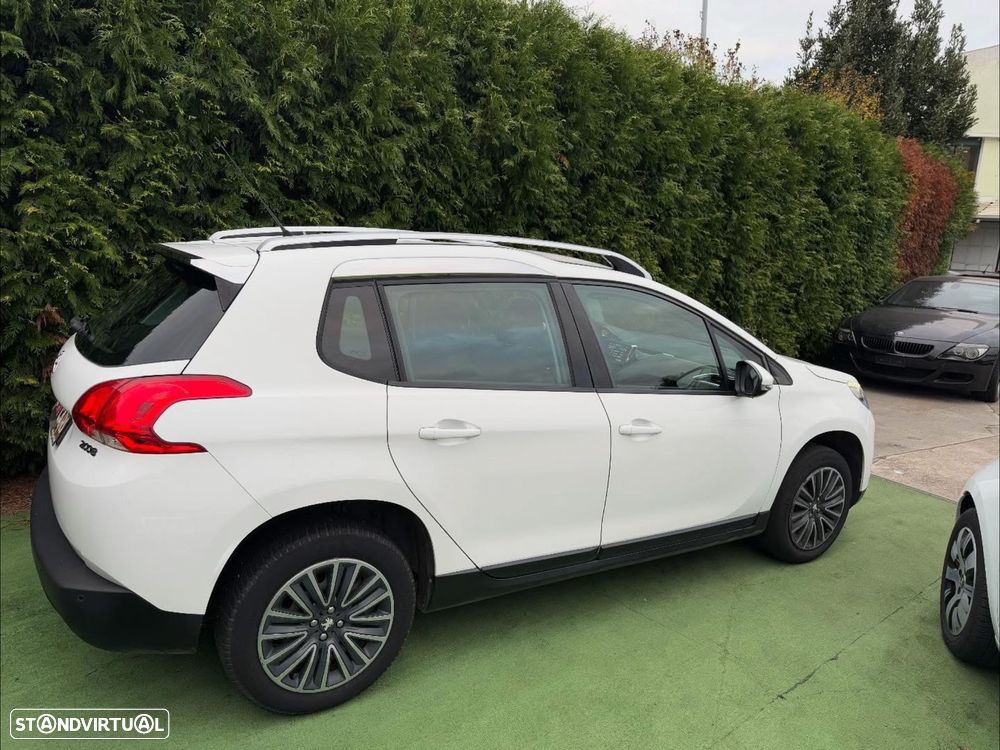 Peugeot 2008 PureTech 82 Style - 4