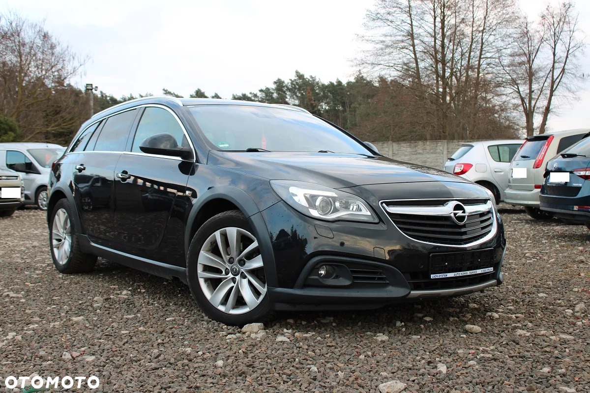 Opel Insignia 2.0 Bi Turbo CDTI 4x4 Country Tourer - 2