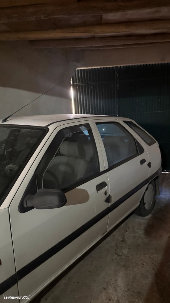 Citroën ZX - 9