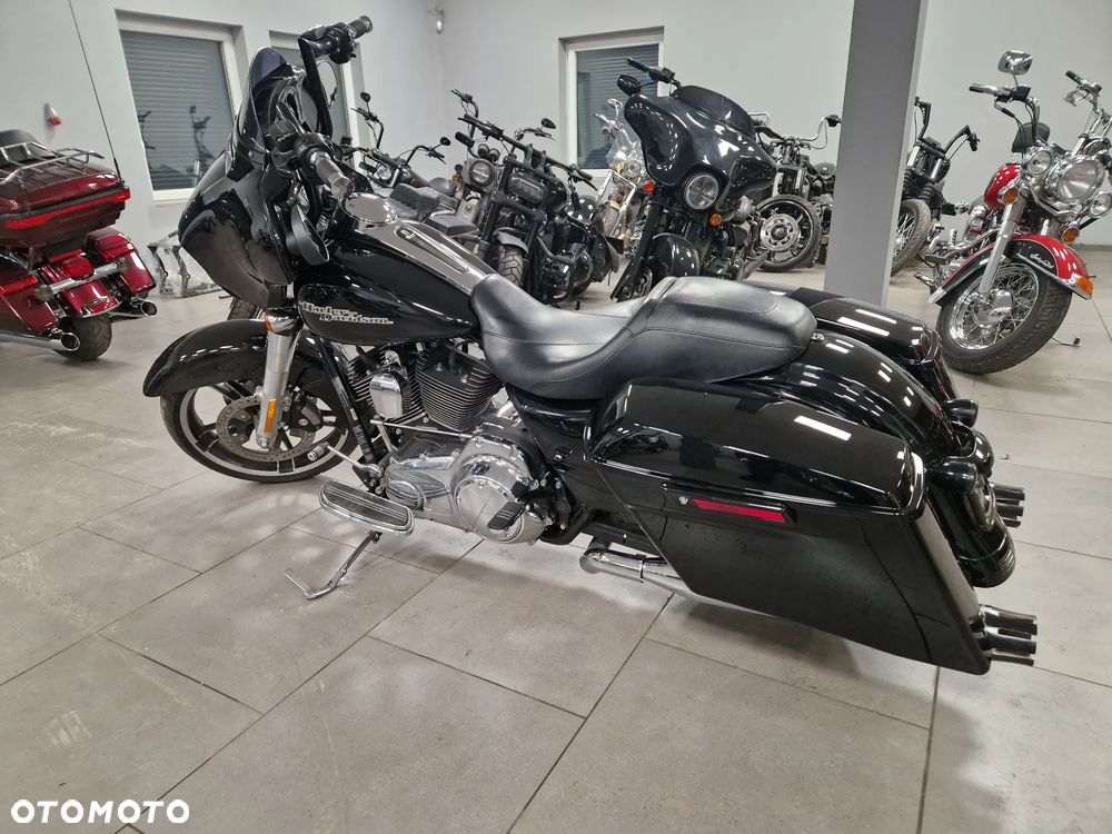 Harley-Davidson Touring Street Glide - 6