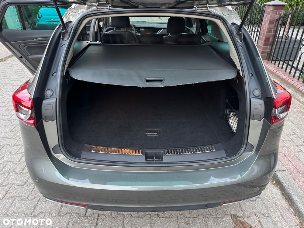 Opel Insignia - 12
