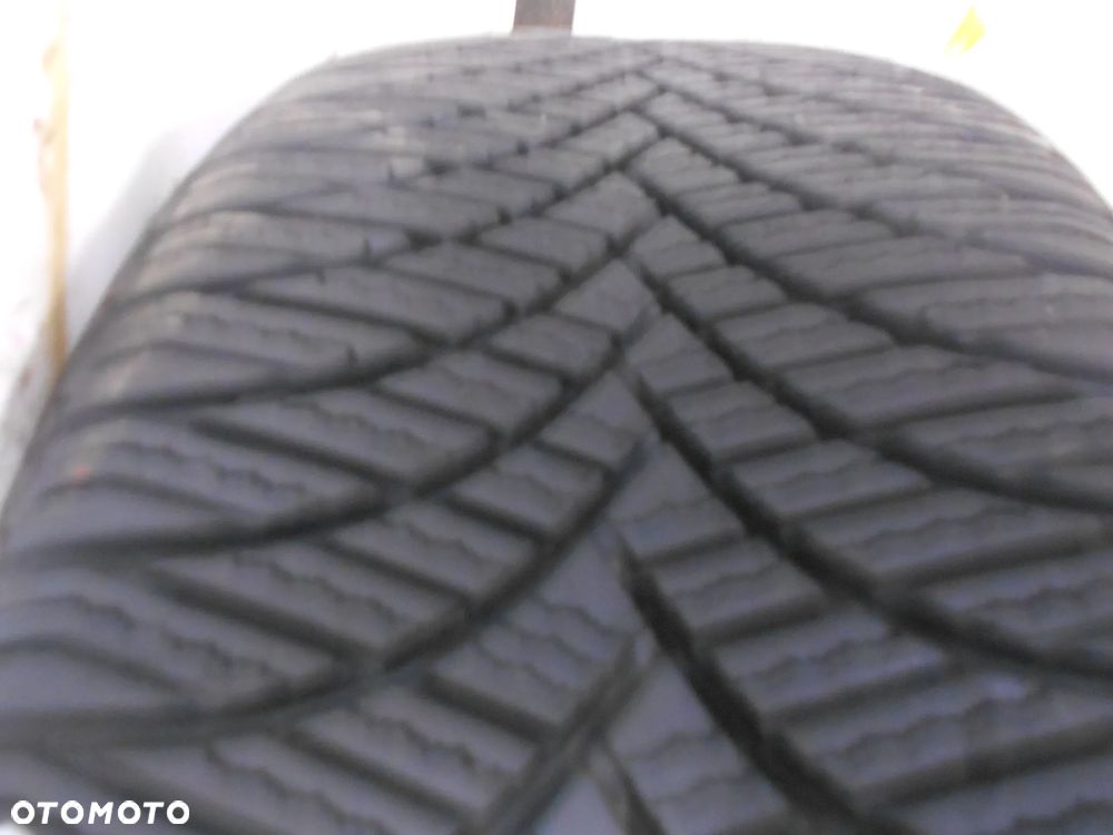 OPONA POJEDYNKA  225/45R18 GOODRIDE ALL SEASON ELITE Z401 DOT 3724 7.6MM - 2