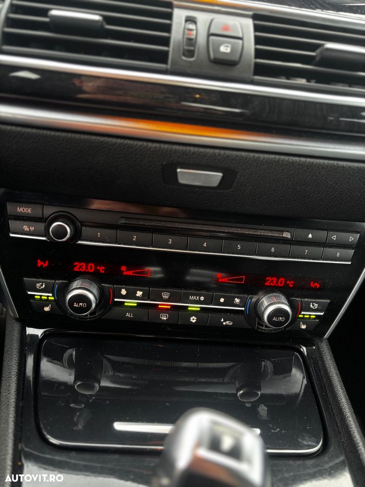 BMW Seria 5 530d Aut. - 19