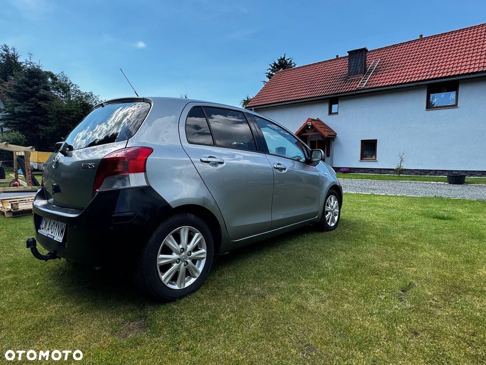 Toyota Yaris - 8
