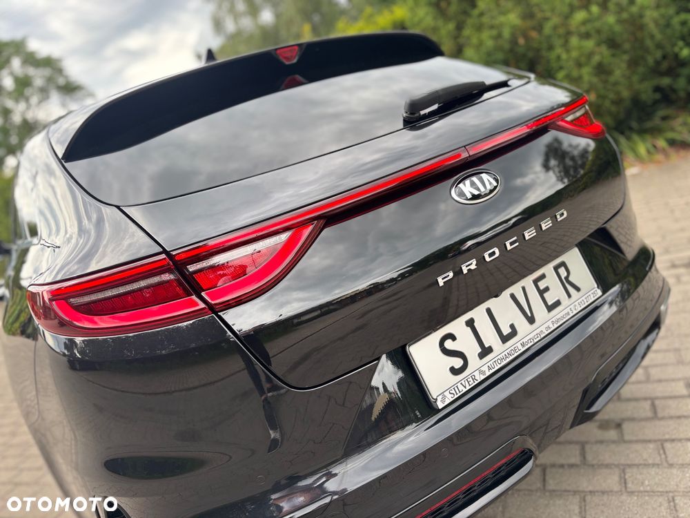 Kia ProCeed 1.4 T-GDI OPF GT LINE - 28