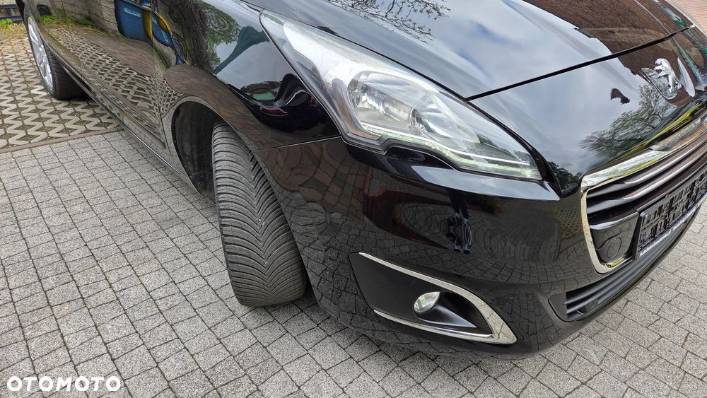 Peugeot 5008 HDI 150 Allure - 10