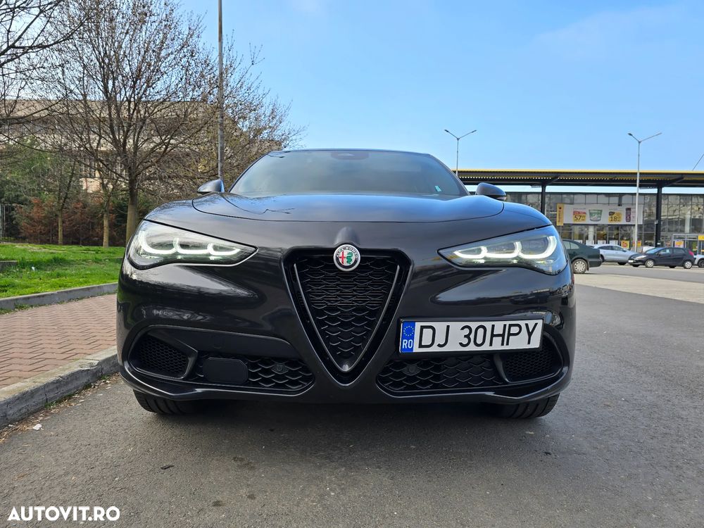 Alfa Romeo Stelvio 2.0 Turbo 16V AT8-Q4 Veloce - 6