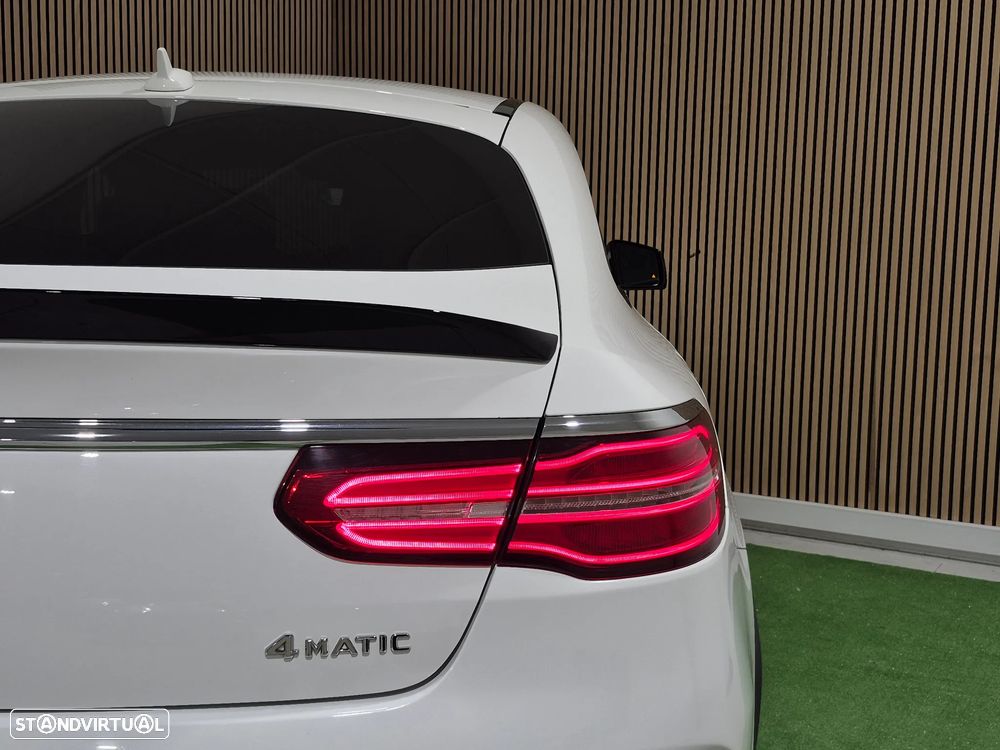 Mercedes-Benz GLE 350 d 4Matic 9G-TRONIC AMG Line - 11
