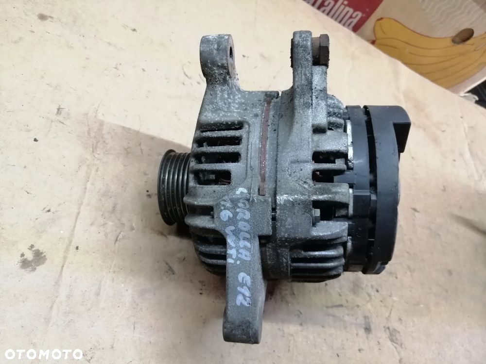 Toyota Corolla E12 1.6 VVTi alternator Bosch 80A 0124315024  27060-0D030-B - 3