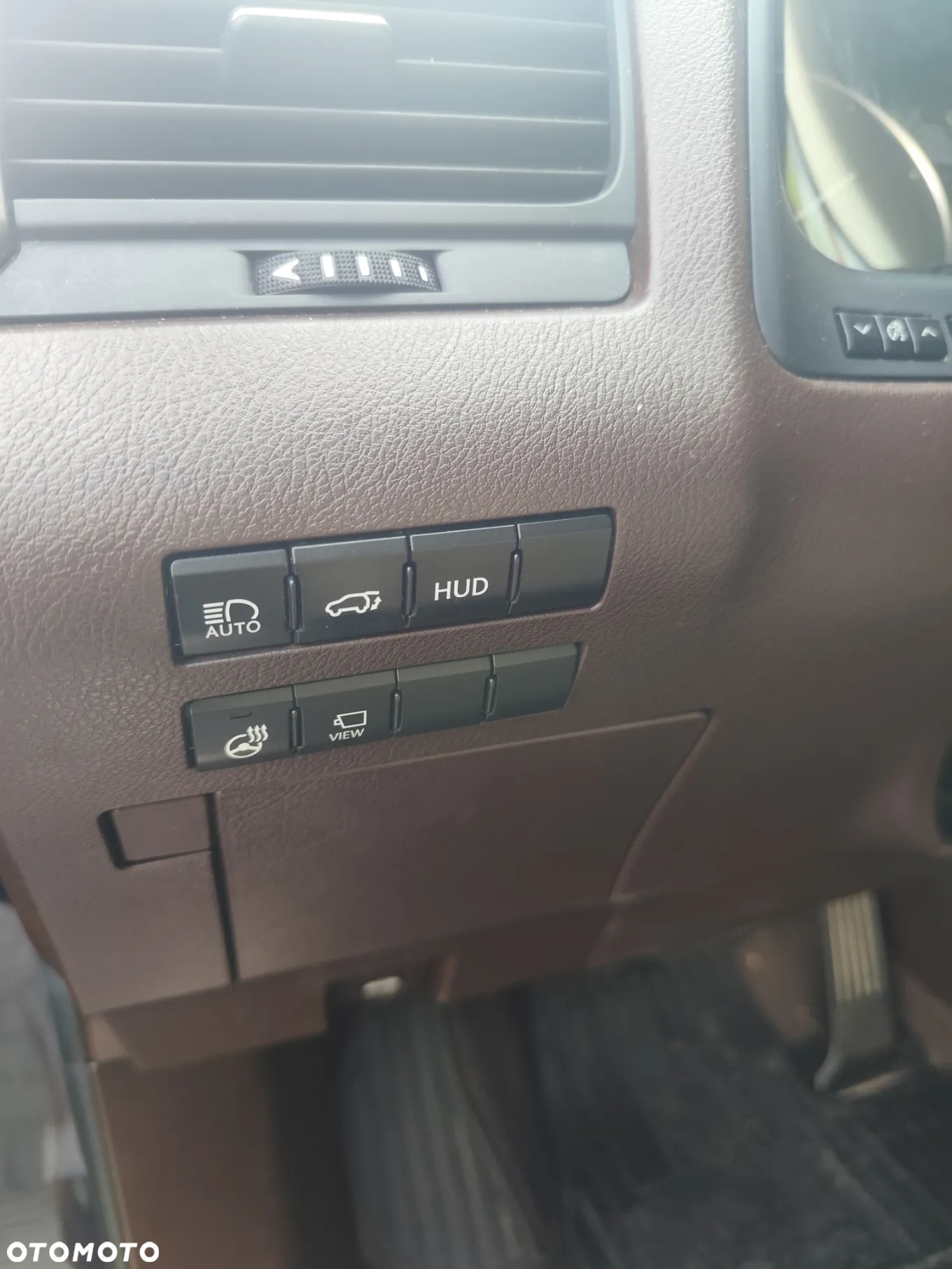Lexus RX - 21