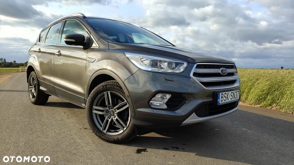 Ford Kuga - 1