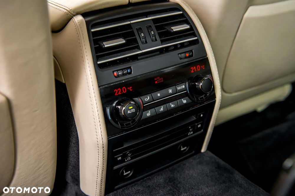 BMW Seria 7 760i - 29