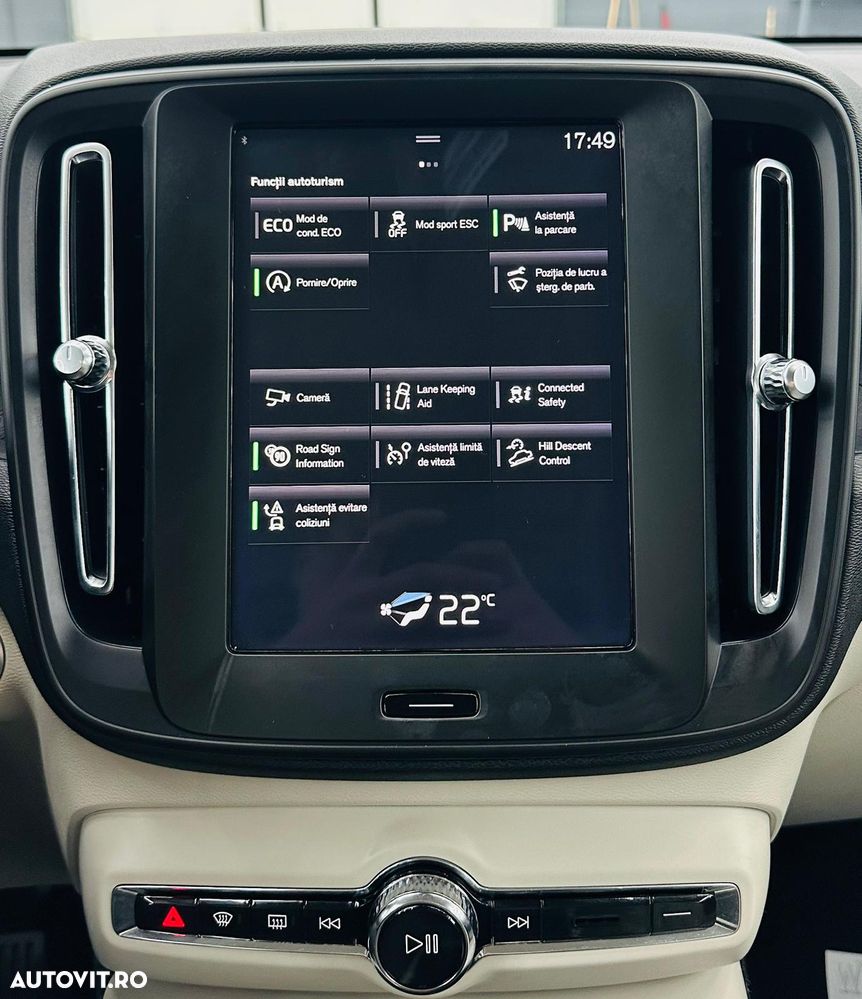 Volvo XC 40 D3 Momentum Pro - 26