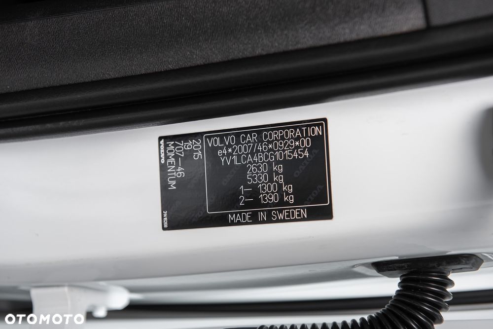 Volvo XC 90 D5 AWD Geartronic Momentum - 37