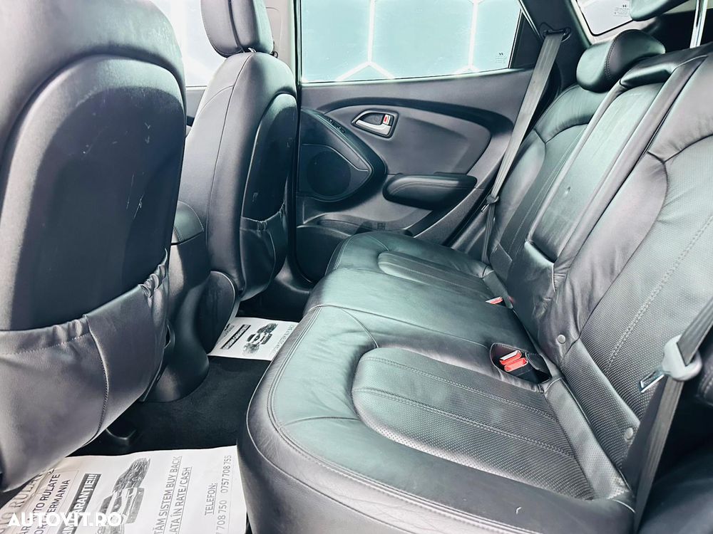 Hyundai ix35 1.7 CRDI 2WD blue Finale Gold - 16