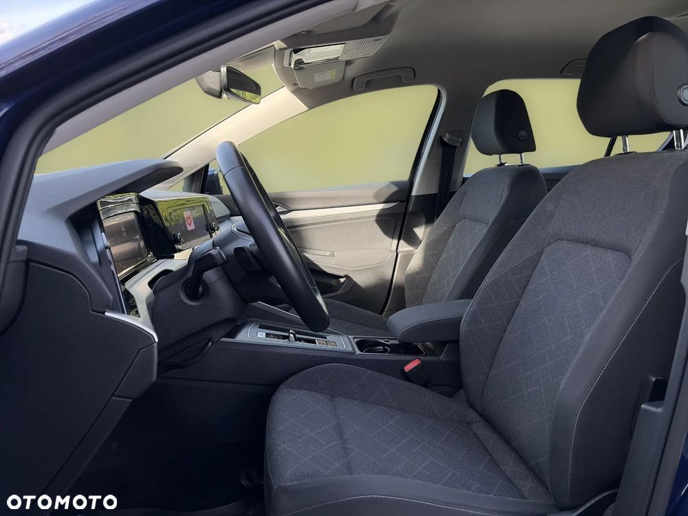 Volkswagen Golf VIII 1.5 eTSI EVO Life DSG - 11
