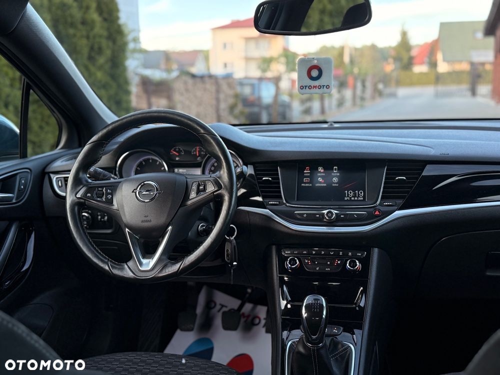 Opel Astra 1.4 T Dynamic - 22