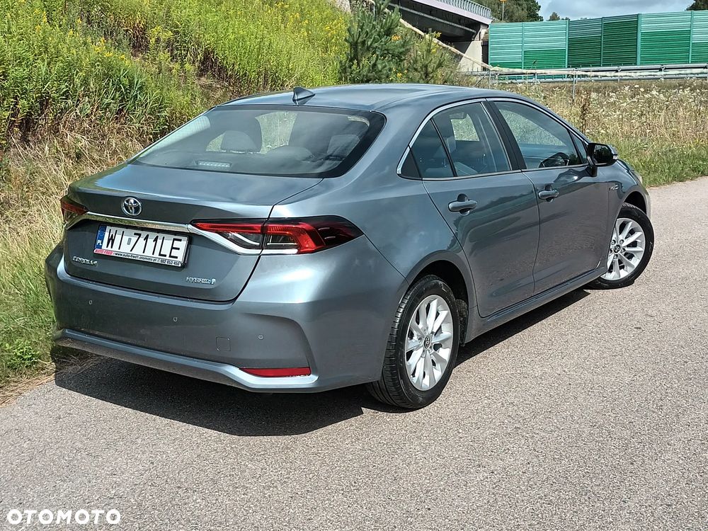 Toyota Corolla 1.8 Hybrid Comfort - 12