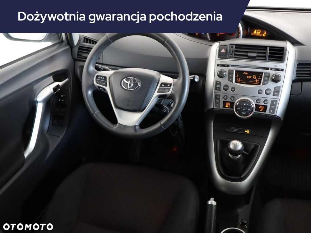 Toyota Verso - 9
