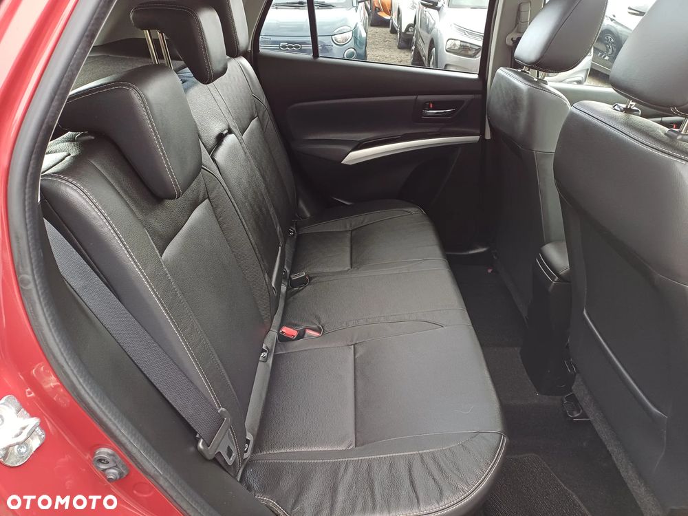 Suzuki SX4 S-Cross 1.4 T Premium 4WD - 13