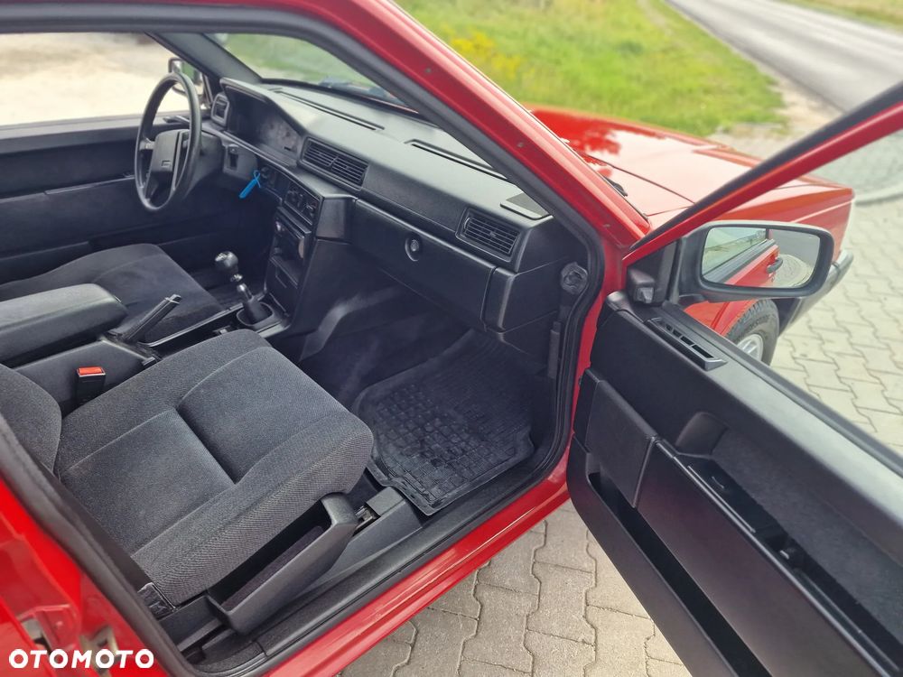 Volvo Seria 900 - 23