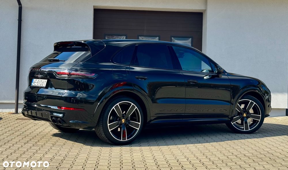 Porsche Cayenne S Platinum Edition - 3