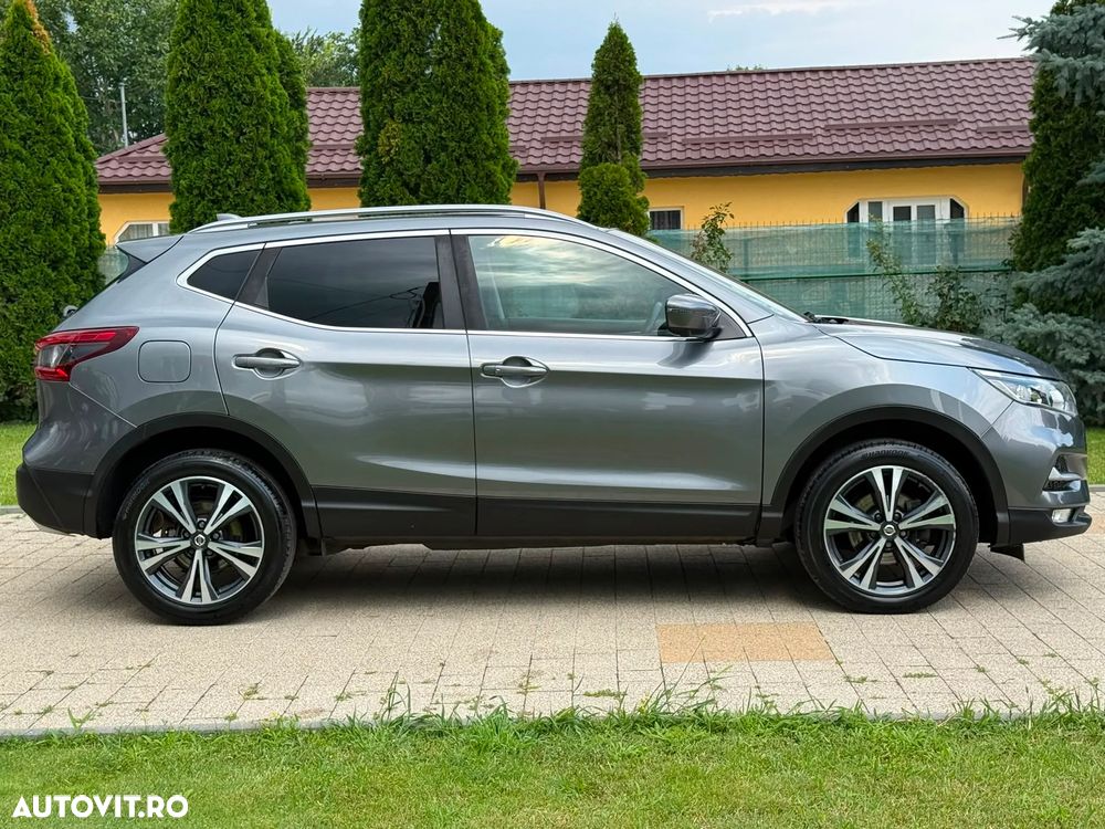 Nissan Qashqai 1.6 DCI N-Connecta - 22