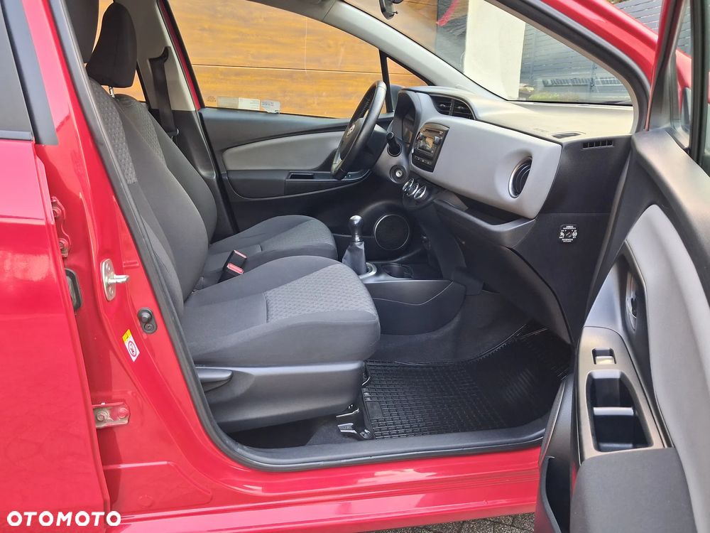 Toyota Yaris 1.0 Life EU6 - 11
