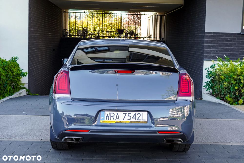 Chrysler 300s - 12