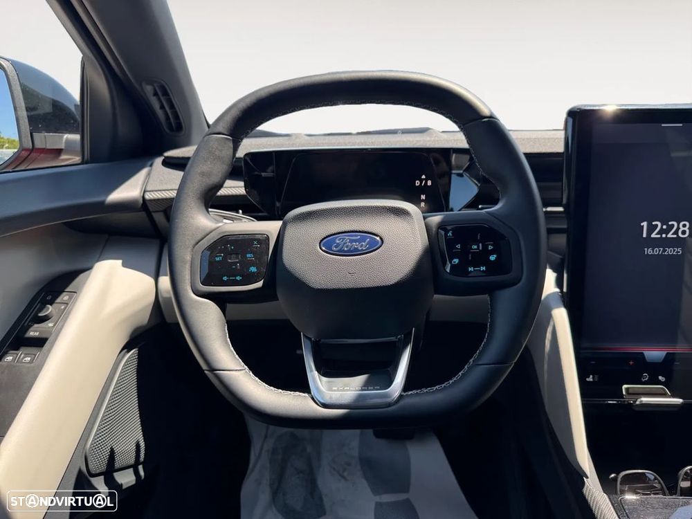 Ford Explorer 77 kWh Premium - 13