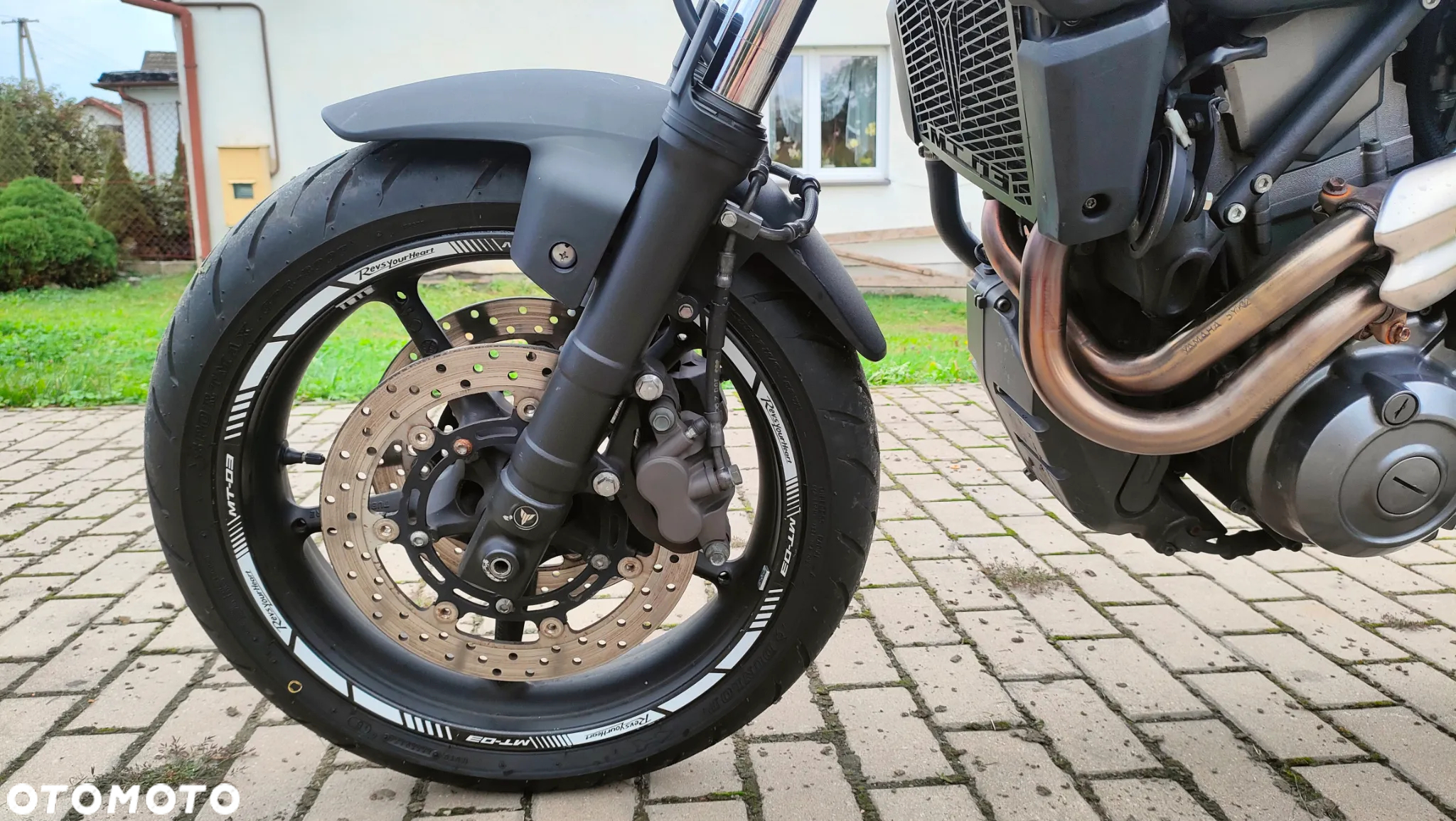 Yamaha MT - 12