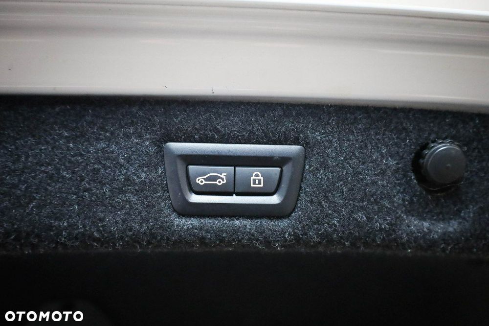 BMW Seria 5 530i mHEV M Sport sport - 16