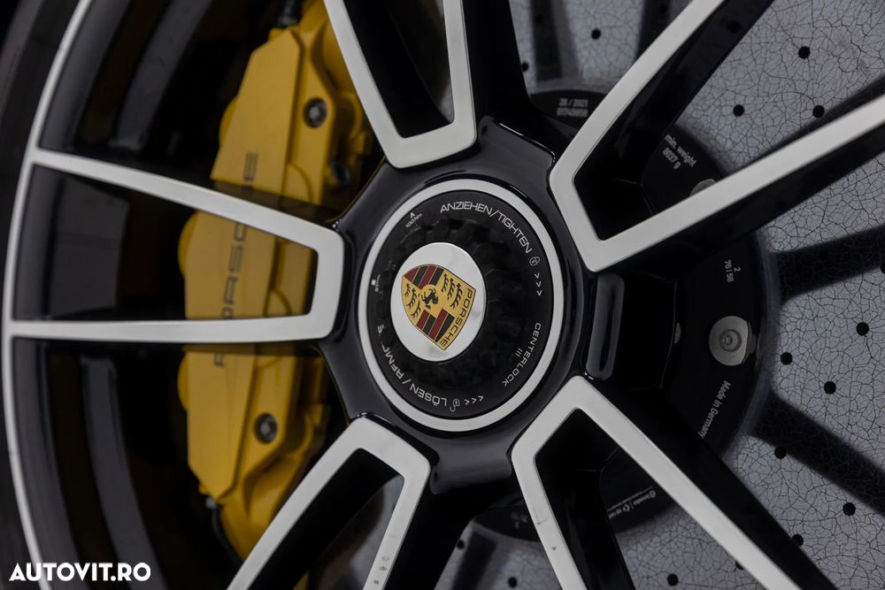 Porsche 911-TURBO-S Standard - 21