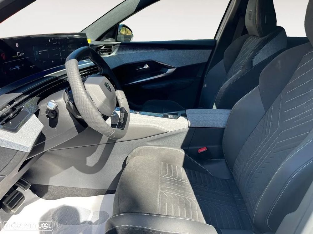 Peugeot E-3008 73 kWh GT - 10