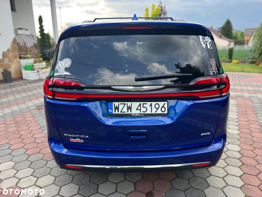 Chrysler Pacifica - 5
