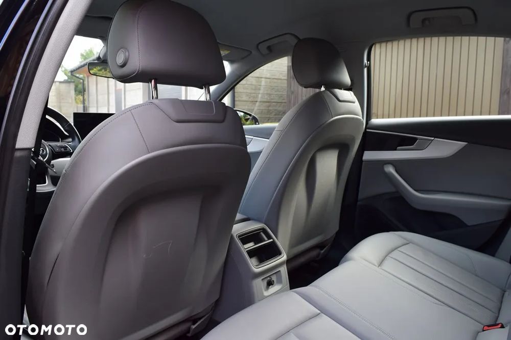 Audi A4 Limousine - 33