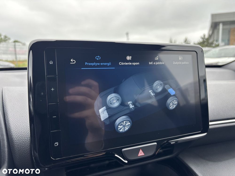 Toyota Yaris Cross Hybrid 1.5 Comfort 4x4 - 23