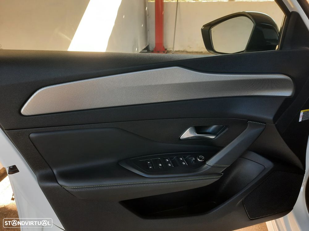 Peugeot 308 SW 1.6 Hybrid GT Pack e-EAT8 - 24