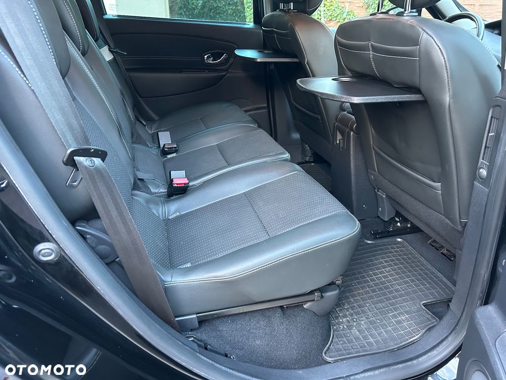 Renault Scenic - 31