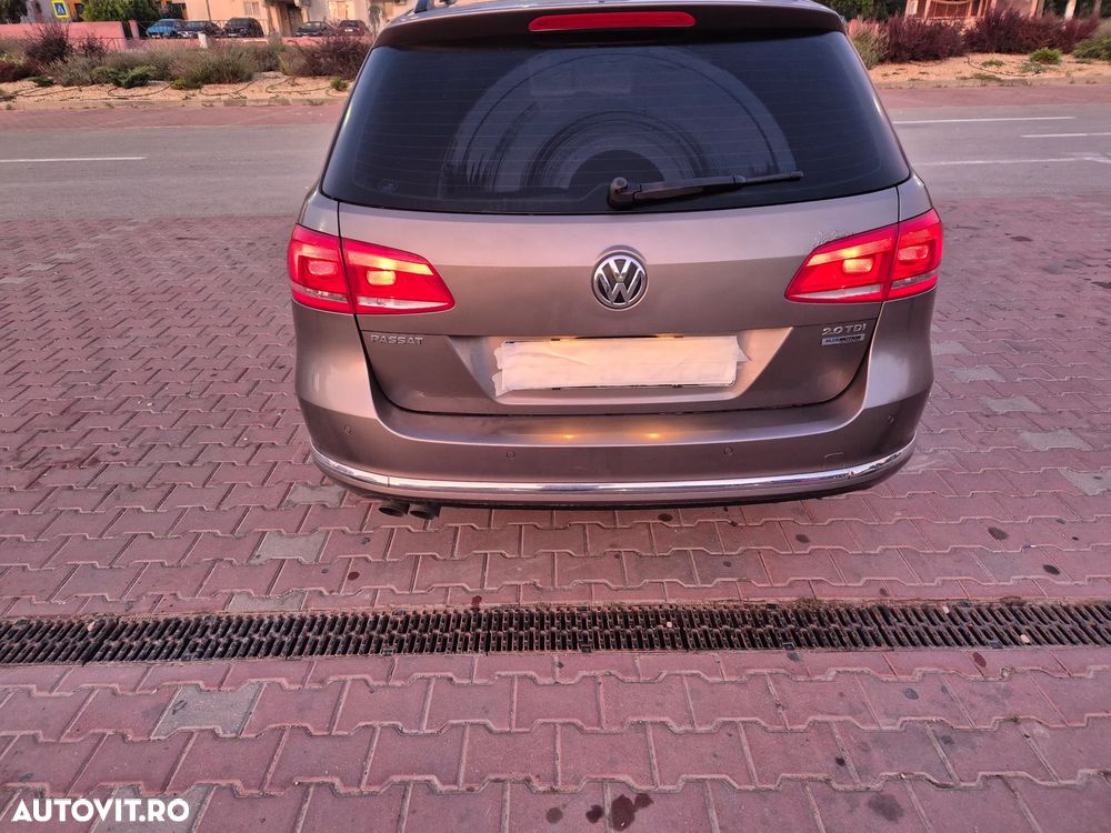 Volkswagen Passat 2.0 TDI 4Motion BlueMotion Technology Comfortline - 5