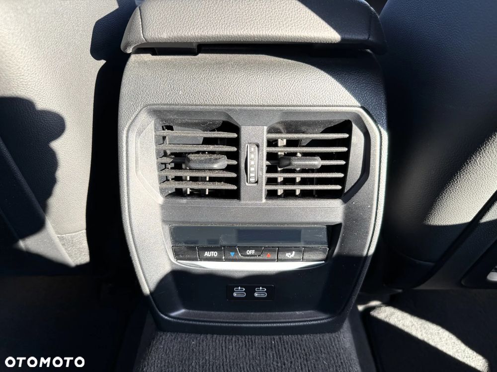 BMW Seria 3 318d Sport Line - 17