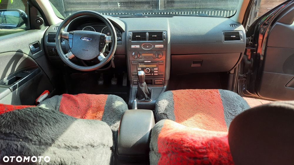 Ford Mondeo 2.0 TDCI DPF Ambiente - 6